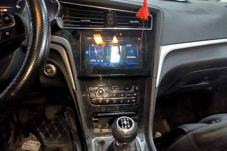 Used Venucia D60 2019 100 000 Glory 1.6L XL Manual Chenku Edition China VI Audio And AC Panel
