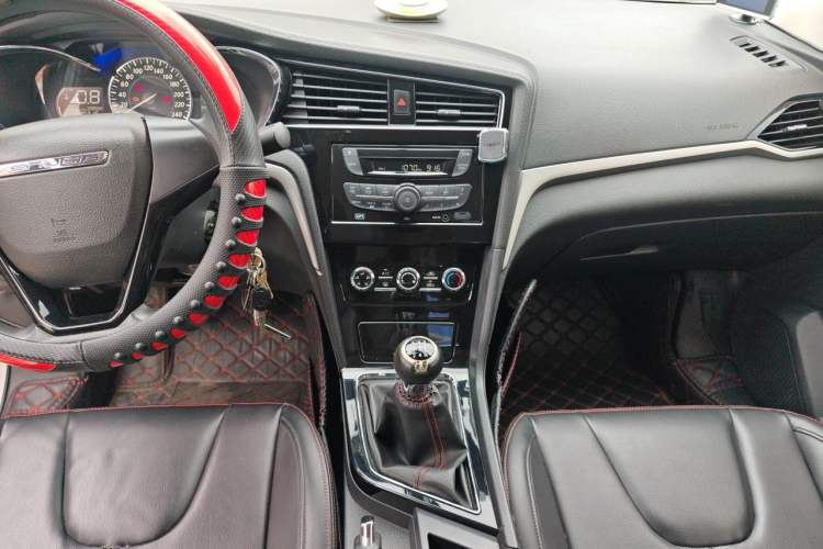 Used Venucia D60 2019 100 000 Glory 1.6L Entry Manual ChenShang Edition China VI Audio And AC Panel