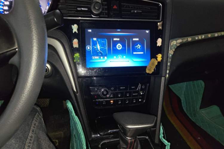 Used Venucia D60 2019 100 000 Honor 1.6L XL CVT Chenku Edition China VI Standard Audio And AC Panel