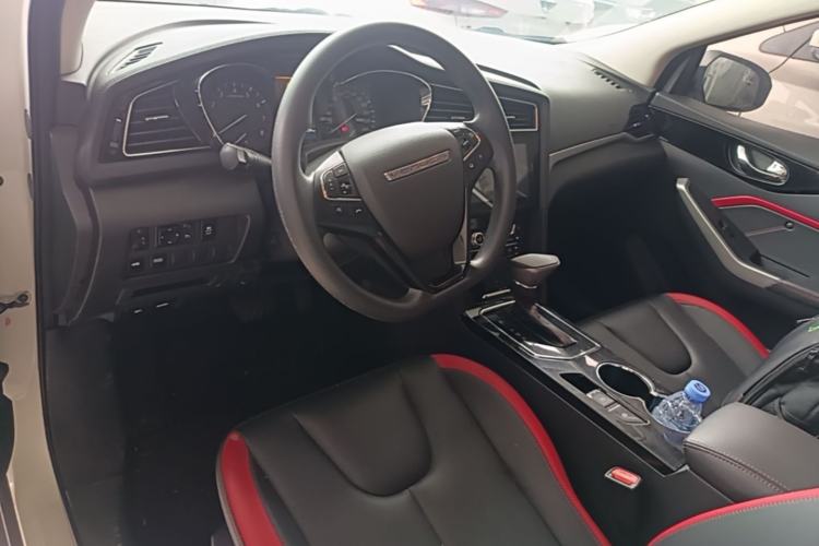 Used Venucia D60 2019 100 000 Honor 1.6L XL CVT Chenku Edition China V Standard Center Console