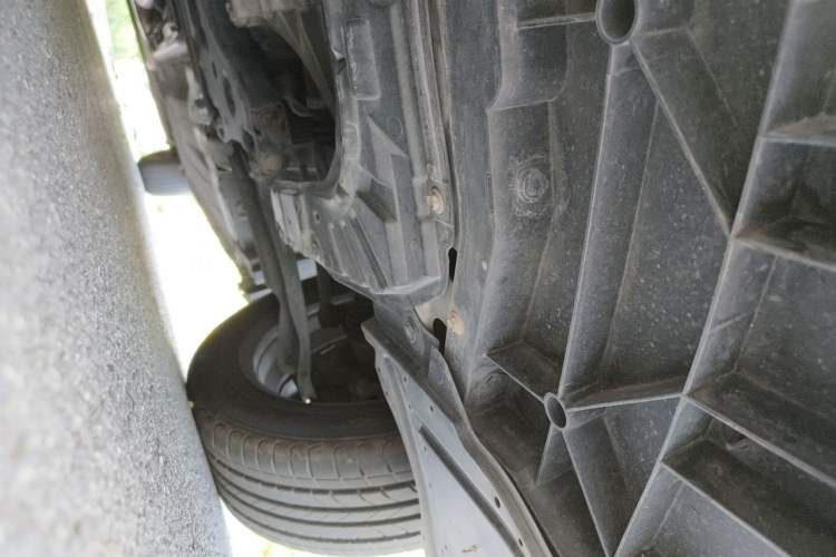 Used Venucia D60 2019 100 000 Glory 1.6L Entry Manual ChenShang Edition China VI Chassis Front Left