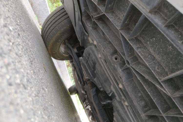 Used Venucia D60 2019 100 000 Glory 1.6L Entry Manual ChenShang Edition China VI Chassis Front Right
