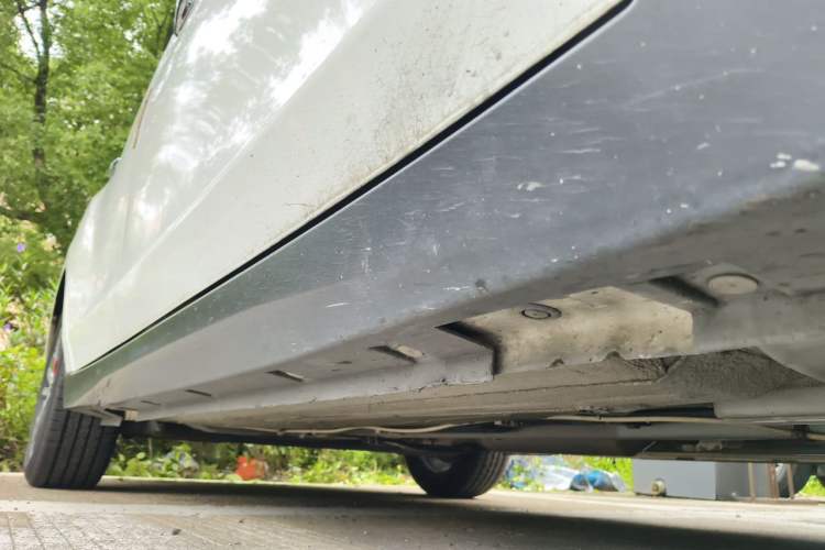 Used Venucia D60 2019 1.6L XL Manual SmartConnect Elite Edition Chassis Front Right