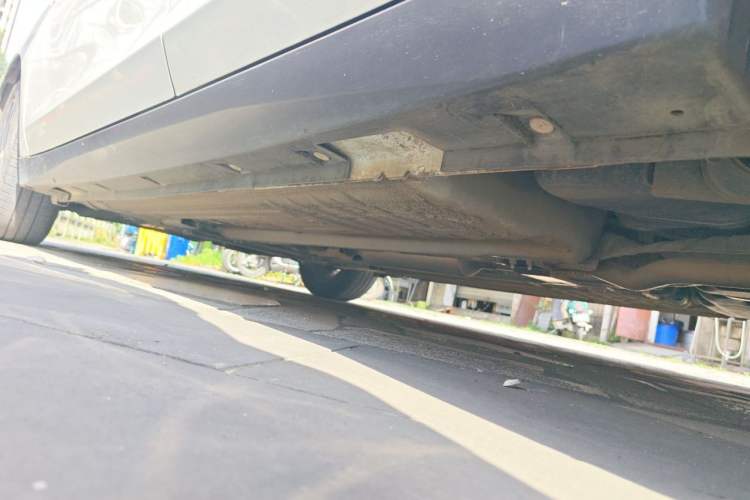 Used Venucia D60 2019 100 000 Glory 1.6L XL Manual Chenku Edition China VI Chassis Rear Left