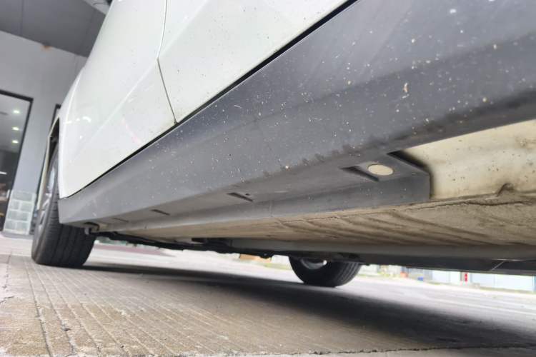 Used Venucia D60 2019 1.6L XL Manual SmartConnect Elite Edition Chassis Rear Left