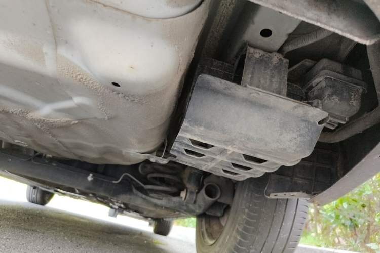 Used Venucia D60 2019 100 000 Glory 1.6L Entry Manual ChenShang Edition China VI Chassis Rear Right