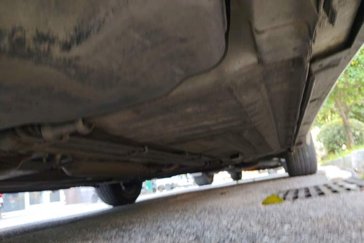 Used Venucia D60 2019 100 000 Honor 1.6L XL CVT Chenku Edition China VI Standard Chassis Rear Right