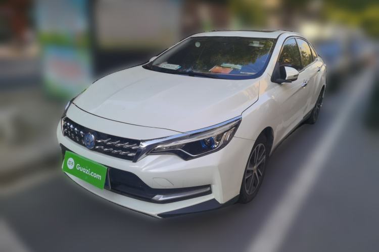 Używany Venucia D60 2019 100 000 Honor 1.6L XL CVT Chenku Edition China VI Standard Guazi used car, China used car export, Used car for sale, Used cars, Cheapest cars for sale