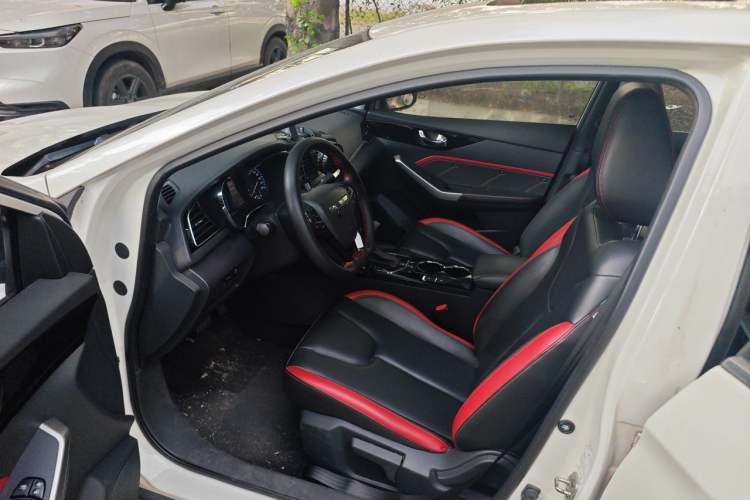 Used Venucia D60 2019 100 000 Honor 1.6L XL CVT Chenku Edition China VI Standard Driver Seat