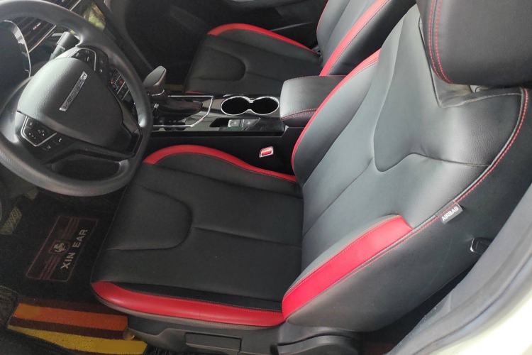 Used Venucia D60 2019 100 000 Honor 1.6L XL CVT Chenku Edition China VI Standard Driver Seat