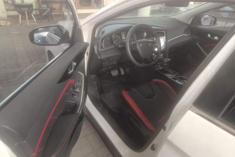 Used Venucia D60 2019 100 000 Honor 1.6L XL CVT Chenku Edition China VI Standard Driver Seat