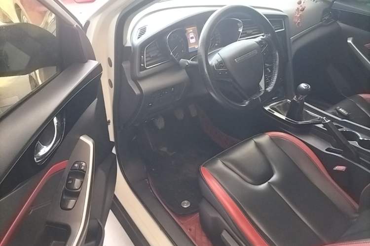 Used Venucia D60 2019 1.6L XL Manual SmartConnect Elite Edition Driver Seat