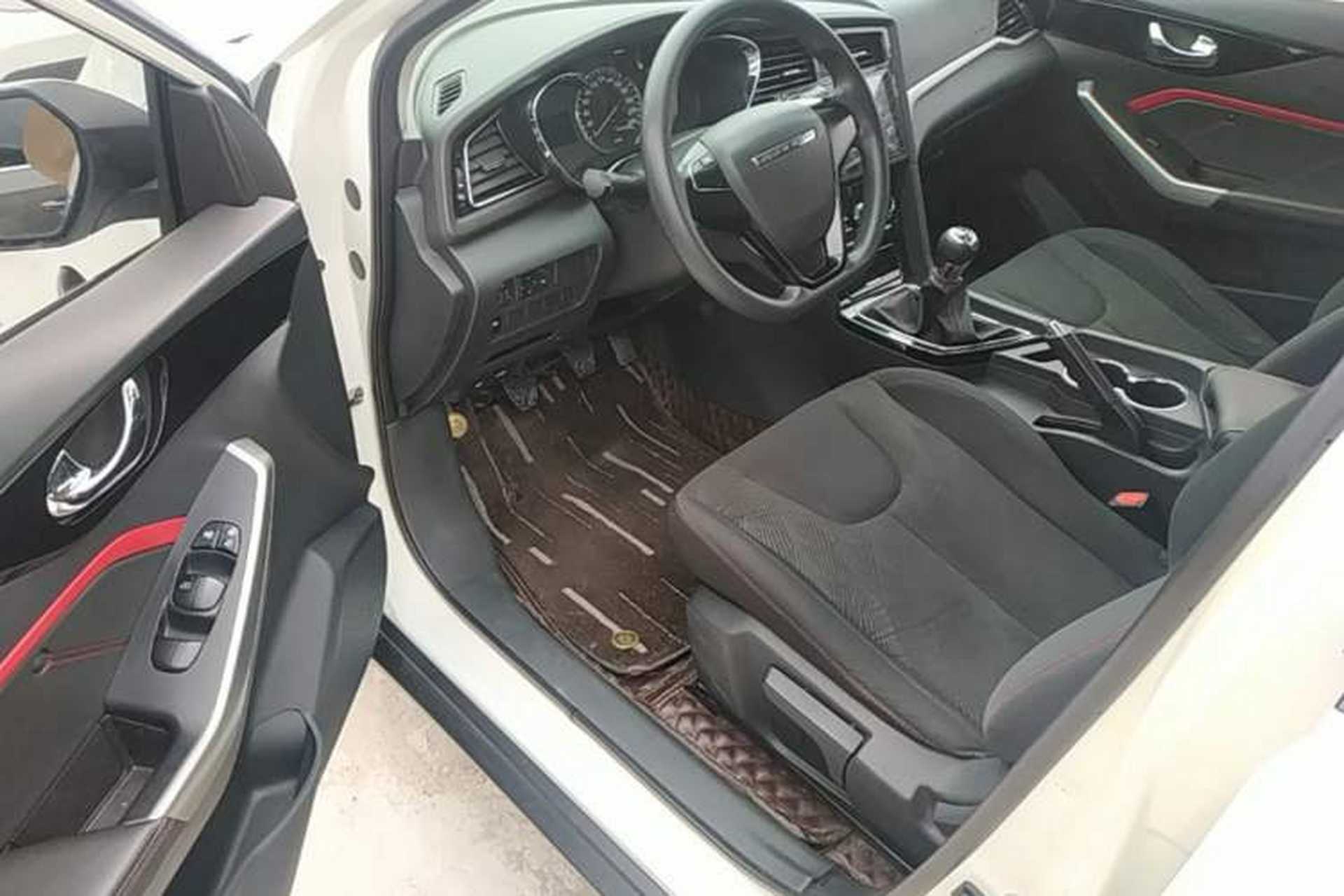 Used Venucia D60 2019 100 000 Glory 1.6L Entry Manual ChenShang Edition China VI Driver Seat