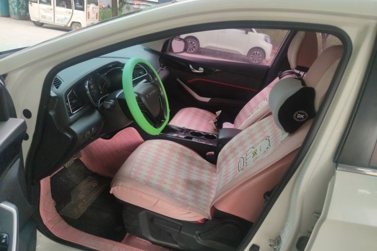 Used Venucia D60 2019 100 000 Honor 1.6L XL CVT Chenku Edition China VI Standard Driver Seat