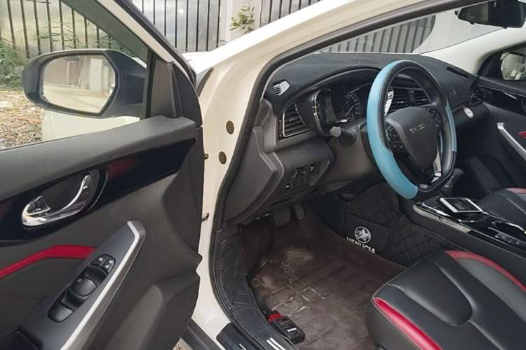 Used Venucia D60 2019 100 000 Honor 1.6L XL CVT Chenku Edition China VI Standard Driver Seat