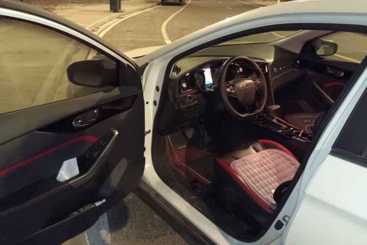 Used Venucia D60 2019 100 000 Honor 1.6L XL CVT Chenku Edition China VI Standard Driver Seat