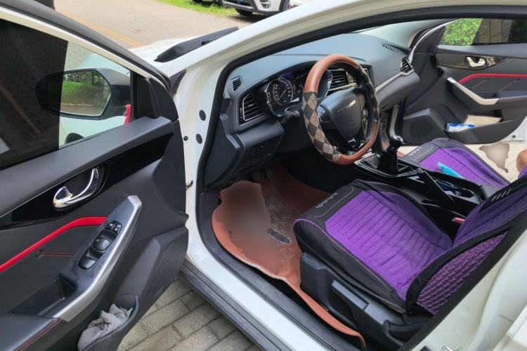 Used Venucia D60 2019 100 000 Glory 1.6L Entry Manual ChenShang Edition China VI Driver Seat