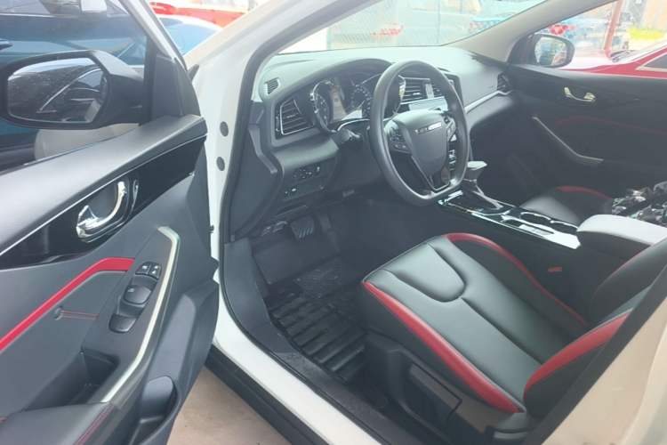 Used Venucia D60 2019 1.6L XL CVT Smart Connect Elite Edition Driver Seat