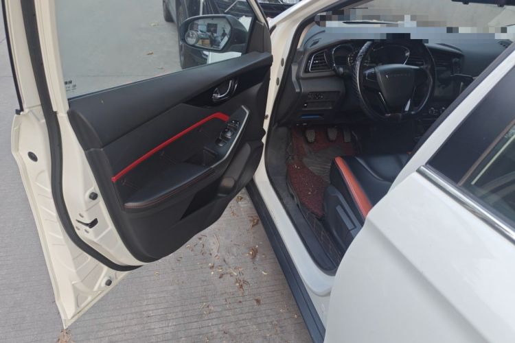 Used Venucia D60 2019 100 000 Glory 1.6L Entry Manual ChenShang Edition China VI Driver Seat