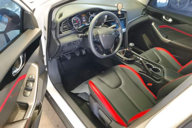 Used Venucia D60 2019 1.6L XL Manual SmartConnect Elite Edition Driver Seat