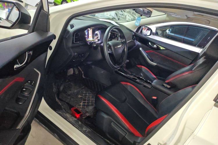 Used Venucia D60 2019 1.6L XL CVT Smart Connect Elite Edition Driver Seat
