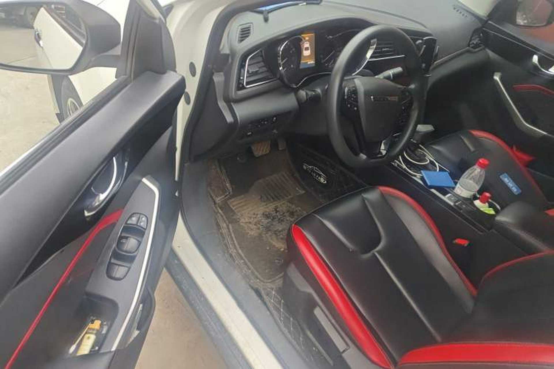 Used Venucia D60 2019 1.6L XL CVT Smart Connect Elite Edition Driver Seat