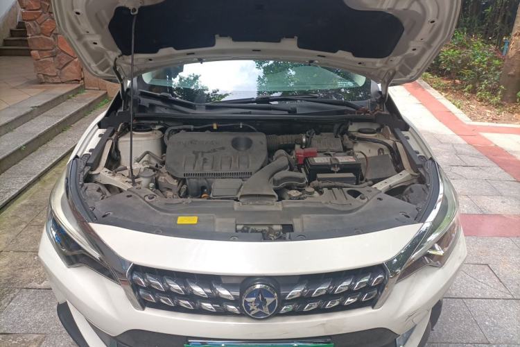 Used Venucia D60 2019 1.6L XV CVT Smart Connect Luxury Edition Engine Bay
