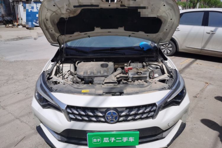 Used Venucia D60 2019 100 000 Glory 1.6L XL Manual Chenku Edition China VI Engine Bay
