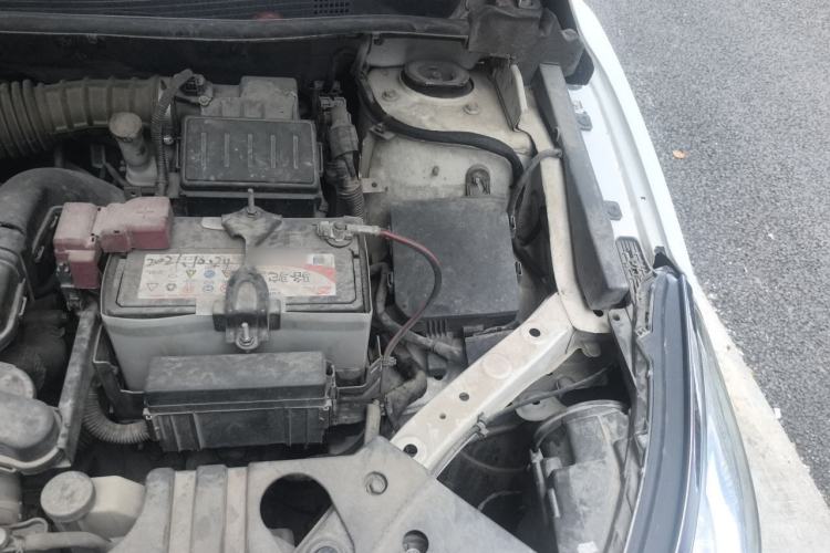 Used Venucia D60 2019 1.6L XE Manual Comfort Edition Engine Bay Left
