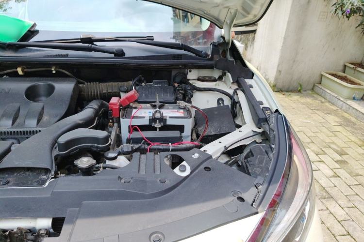 Used Venucia D60 2019 1.6L XL CVT Smart Connect Elite Edition Engine Bay Left