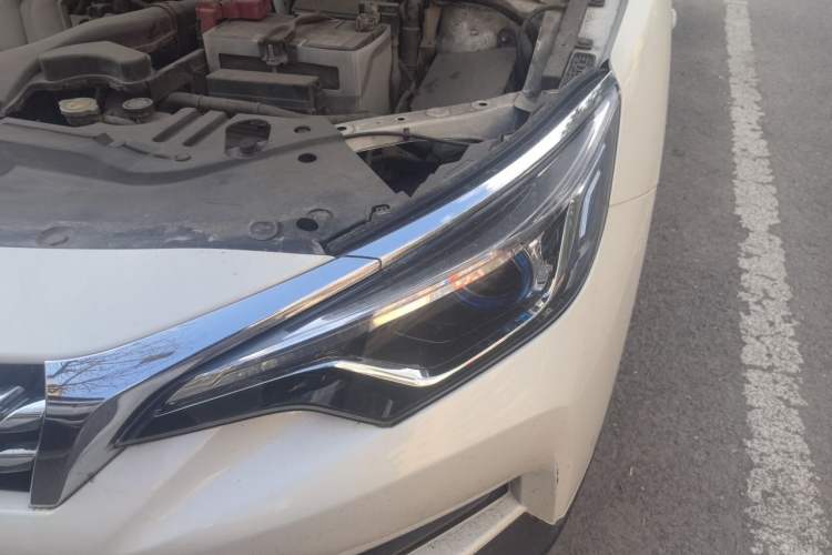 Used Venucia D60 2019 100 000-Yuan Glory 1.6L XE CVT Chenxiang Edition China VI Standard Engine Bay Left