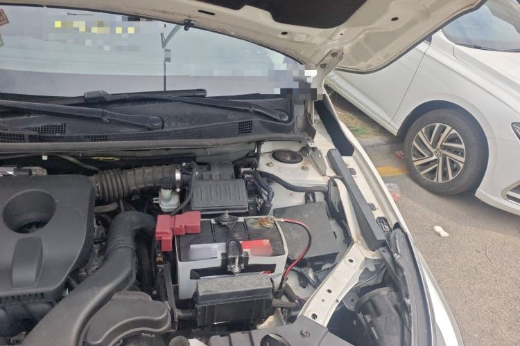 Used Venucia D60 2019 100 000 Glory 1.6L XL Manual Chenku Edition China VI Engine Bay Left