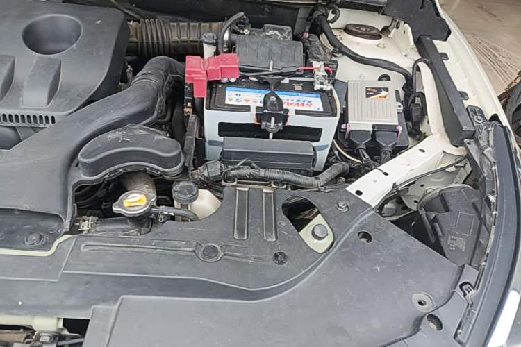 Used Venucia D60 2019 100 000 Honor 1.6L XL CVT Chenku Edition China V Standard Engine Bay Left