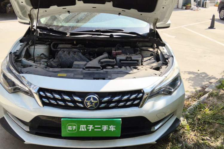 Used Venucia D60 2019 1.6L Entry Manual Fashion Edition Engine Bay Left