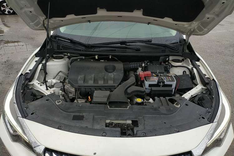 Used Venucia D60 2019 100 000 Glory 1.6L XL Manual Chenku Edition China VI Engine Bay