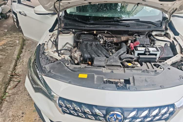 Used Venucia D60 2019 100 000 Glory 1.6L Entry Manual ChenShang Edition China VI Engine Bay Right