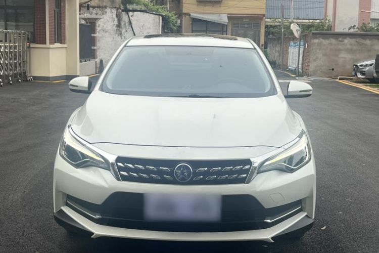 Used Venucia D60 2019 100 000 Honor 1.6L XL CVT Chenku Edition China VI Standard Exterior 1