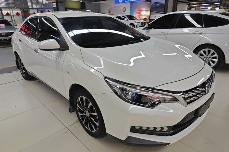 Used Venucia D60 2019 100 000 Glory 1.6L Entry Manual ChenShang Edition China VI Exterior 1