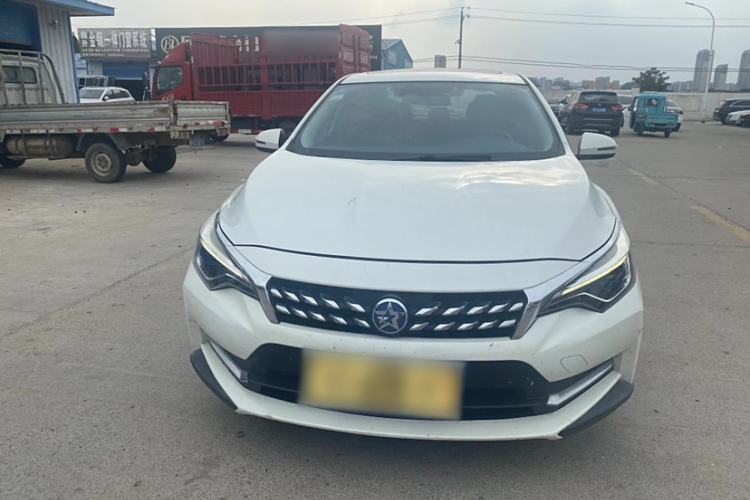 Used Venucia D60 2019 1.6L XL CVT Smart Connect Elite Edition Exterior 1