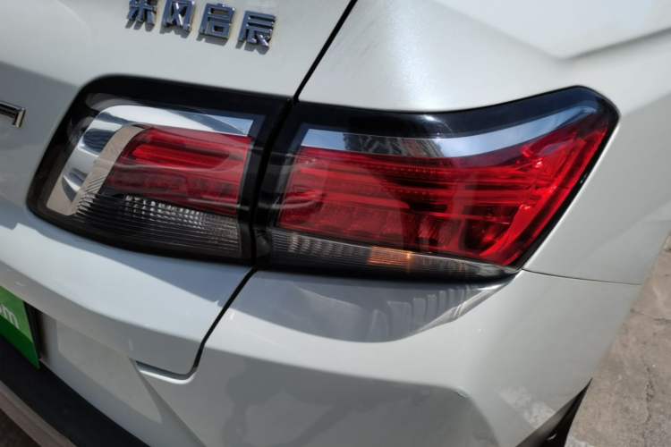 Used Venucia D60 2019 100 000 Glory 1.6L Entry Manual ChenShang Edition China VI Exterior 1
