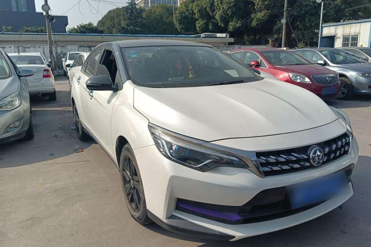 Used Venucia D60 2019 1.6L XL CVT SmartConnect Elite Edition (ISS) Exterior 2