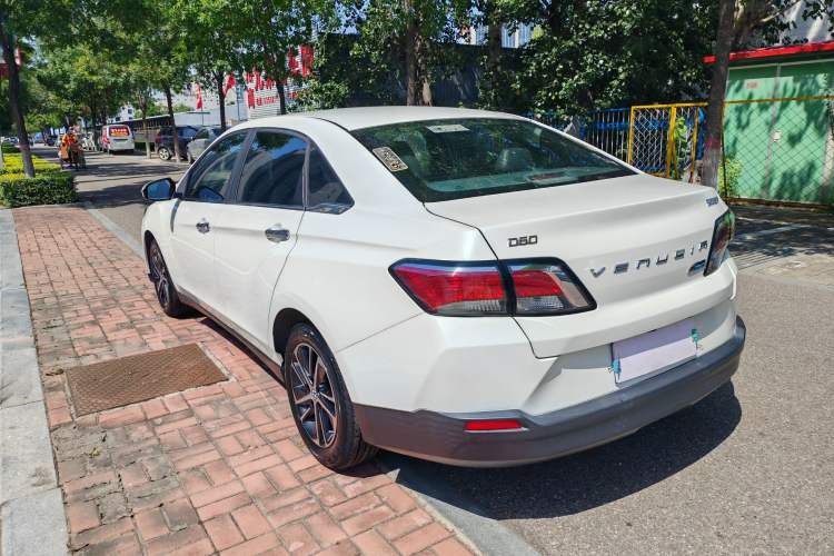 Used Venucia D60 2019 100 000 Honor 1.6L XL CVT Chenku Edition China VI Standard Exterior 3