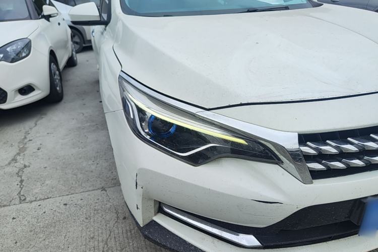 Used Venucia D60 2019 1.6L XE CVT Comfort Edition Exterior 3