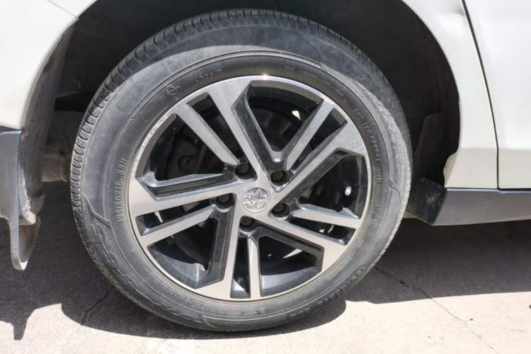 Used Venucia D60 2019 100 000 Glory 1.6L Entry Manual ChenShang Edition China VI Exterior 3