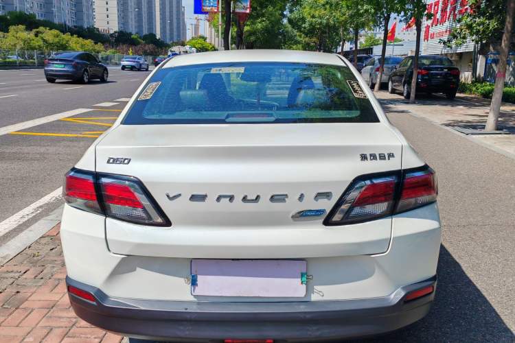Used Venucia D60 2019 100 000 Honor 1.6L XL CVT Chenku Edition China VI Standard Exterior 4