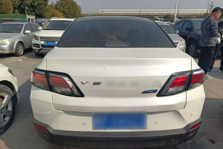 Used Venucia D60 2019 1.6L XL CVT SmartConnect Elite Edition (ISS) Exterior 4