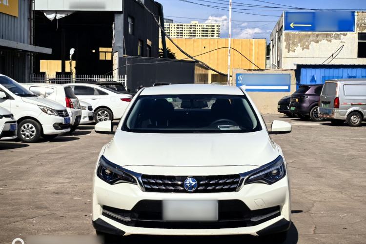 Used Venucia D60 2019 100 000 Glory 1.6L Entry Manual ChenShang Edition China VI Exterior 4