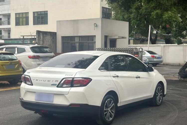 Used Venucia D60 2019 100 000 Honor 1.6L XL CVT Chenku Edition China VI Standard Exterior 5