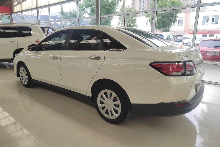 Used Venucia D60 2019 100 000 Glory 1.6L Entry Manual ChenShang Edition China VI Exterior 5
