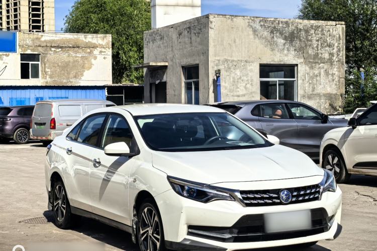 Used Venucia D60 2019 100 000 Glory 1.6L Entry Manual ChenShang Edition China VI Exterior 5